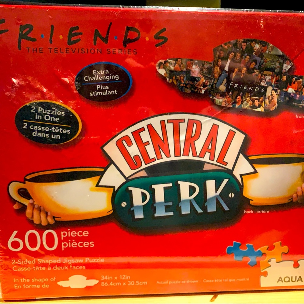 NIB 600 PIECE “FRIENDS” PUZZLE